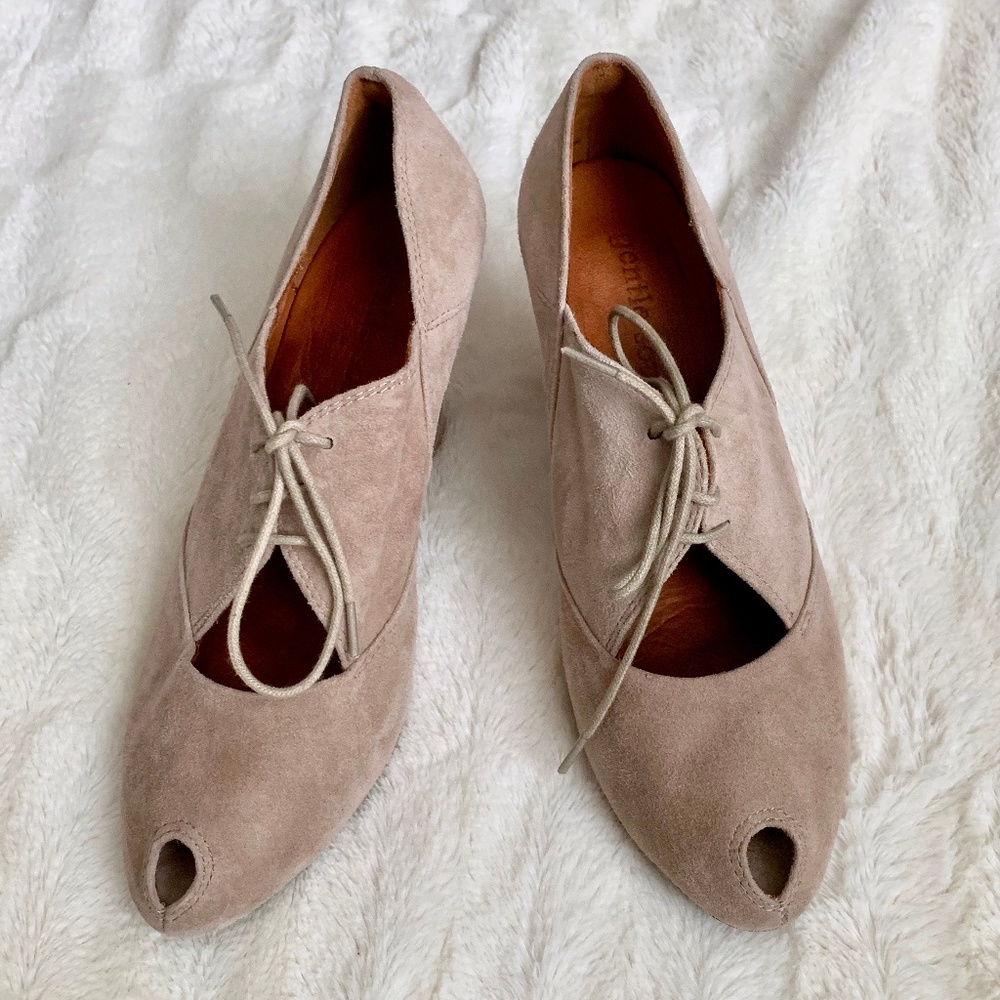 Gentle Souls Rem Side High Heel Oxford - size 7